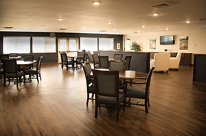 Paseo Village Dining Lounge Picture